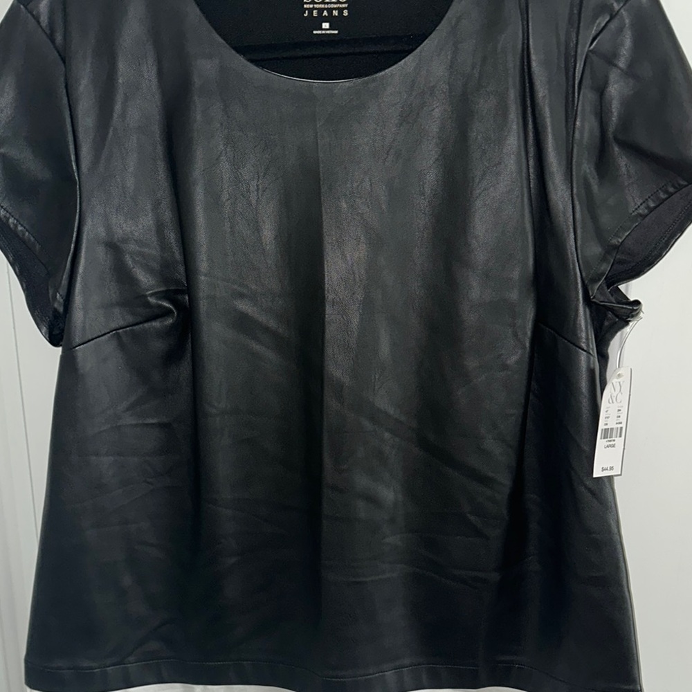 New York & Company Black Cuffed Sleeve Boxy T-Shirt